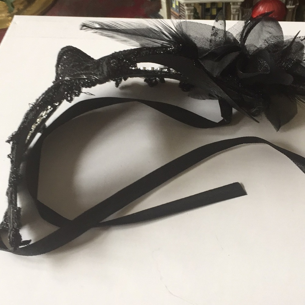 Embellished Black with Rinestones Mardi Gras Mask - Picture 7 of 7